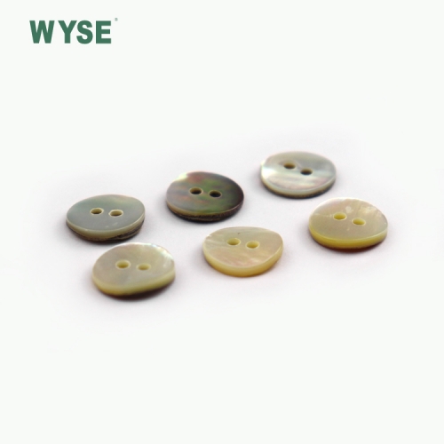 Wholesale hot selling natural agoya shell button