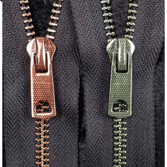 Green metal fashion rainbow tooth electrification technology integrated zipper code installed smooth metal zipper