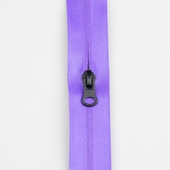 Nylon waterproof zipper leather surface can be customized nylon three-force resin color waterproof zipper