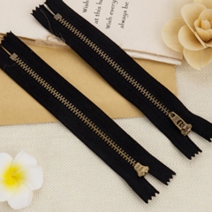 #3/#4 YG Puller Metal BRASS ZIPPERS Semi-Lock Slider Black/Navy Color Tape Jeans Zipper for Clothes garment accessories