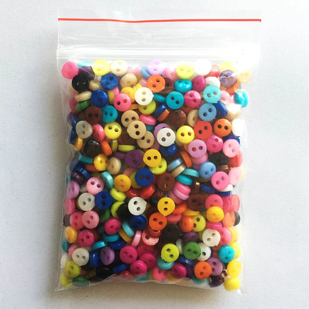 Hot sale 6mm 9mm 11mm 12mm Decorative Buttons For Needlework Resin Plastic Button For Dolls Scrapbooking Sewing Buttons 2 Holes